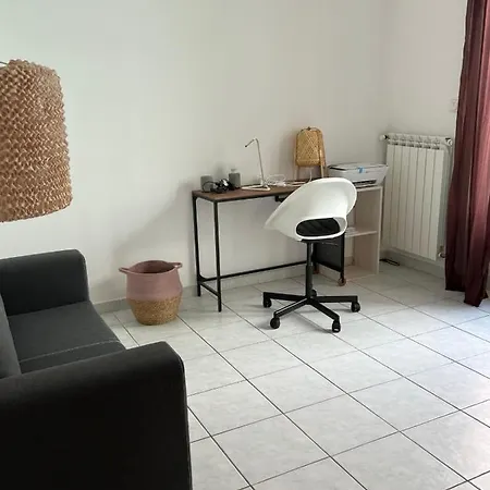 Le Grand Vidourle Apartment *